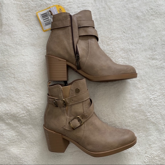 *NWT* AQUILES beautiful imported boots from Colombia - Picture 5 of 5